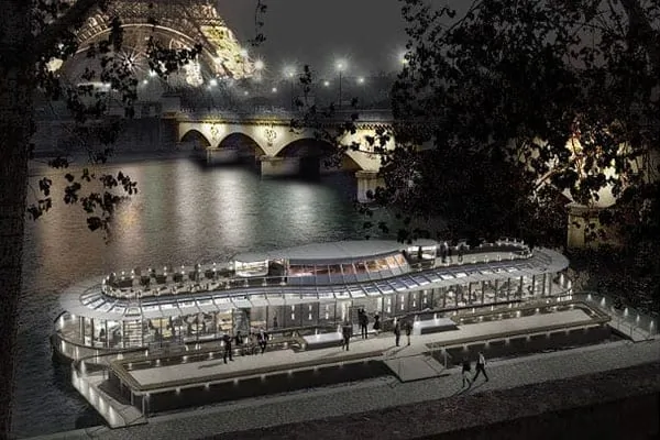 Système PowerRack® de 740kWh installé à bord du bateau restaurant 'Ducasse sur Seine', Paris.